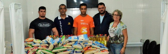 Fundo Social de Ilhabela recebe doação de alimentos arrecadados no Campeonato Municipal de Futsal 2016